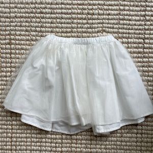 Like new size 5 white skirt with sparkles 💖